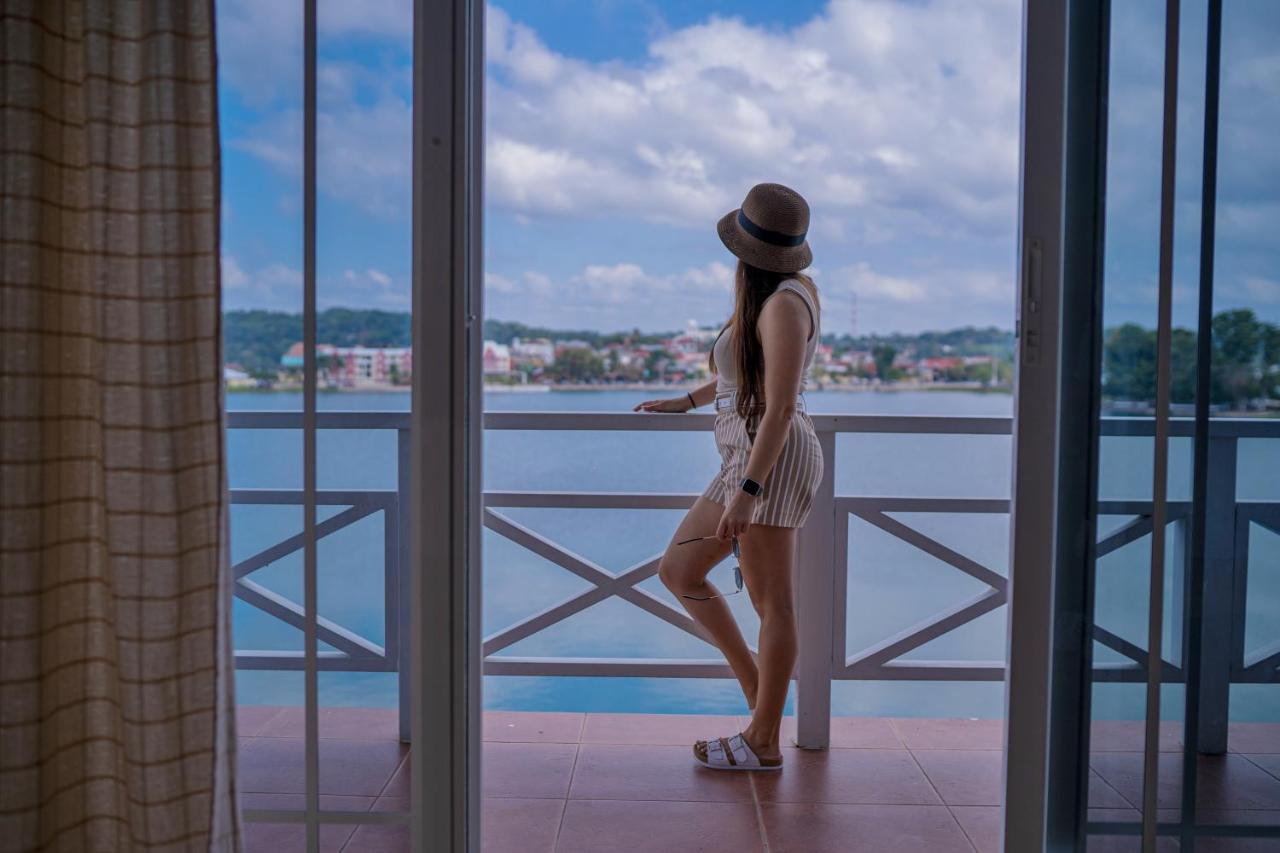 Hotel Casona Del Lago Флорес Экстерьер фото