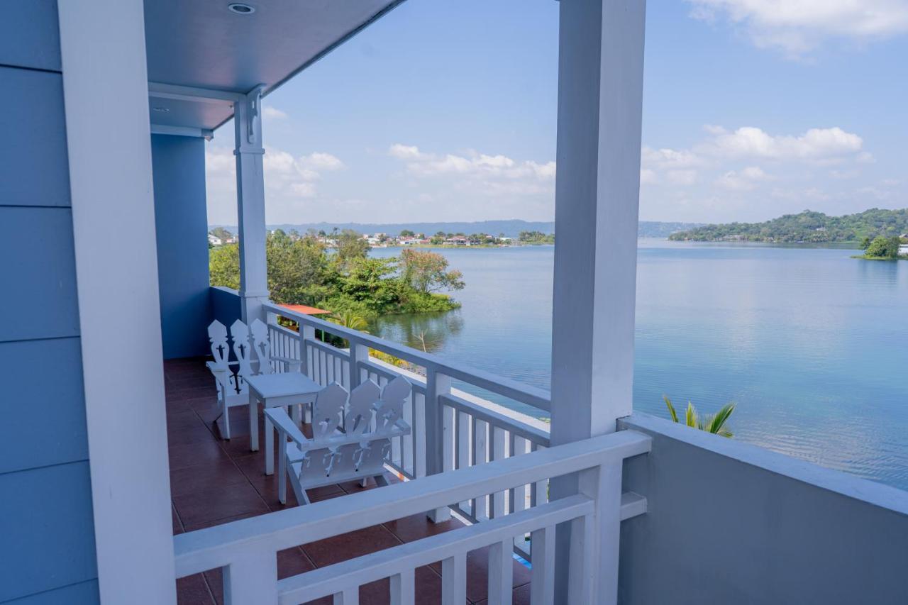 Hotel Casona Del Lago Флорес Экстерьер фото