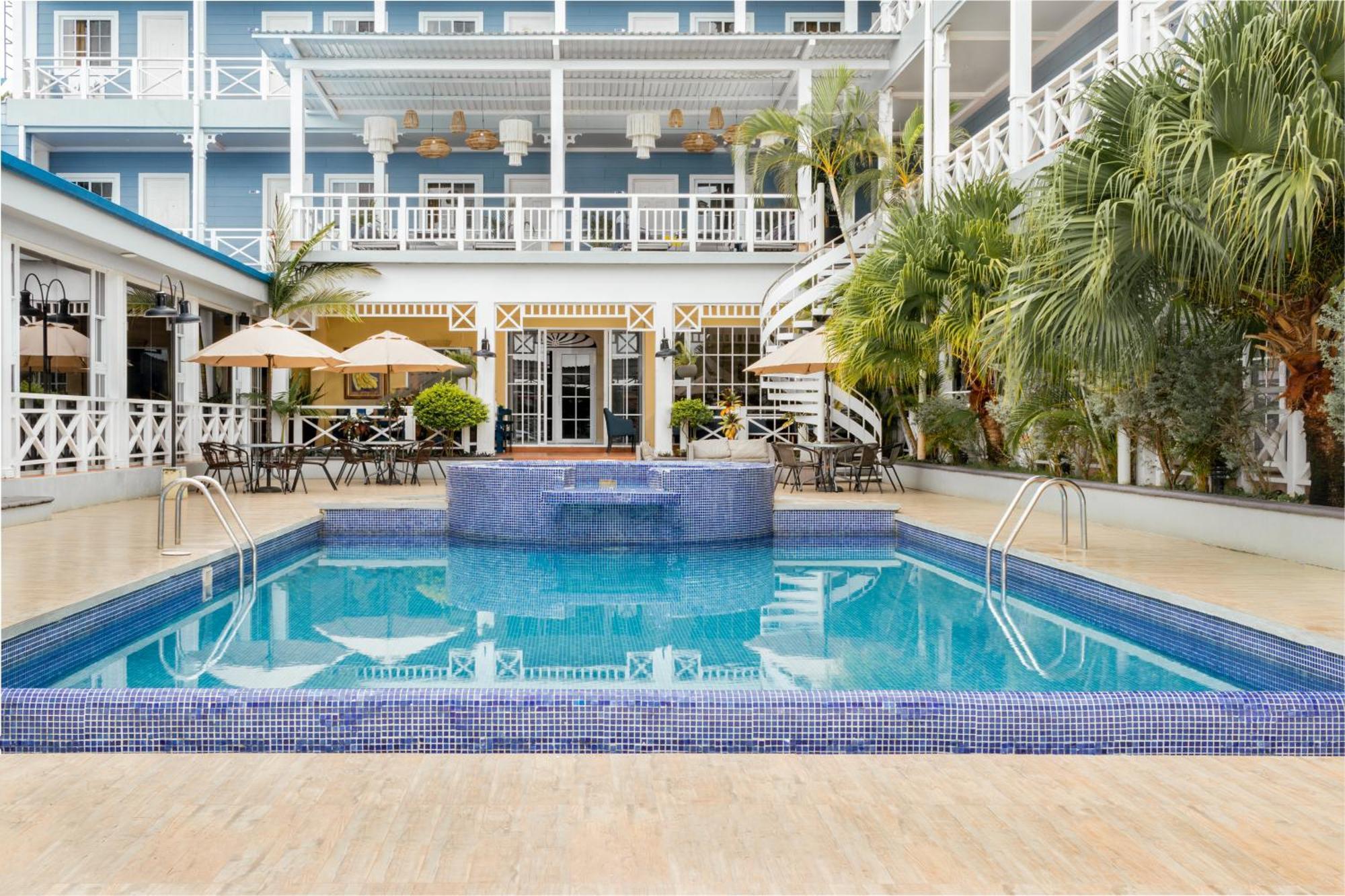 Hotel Casona Del Lago Флорес Экстерьер фото