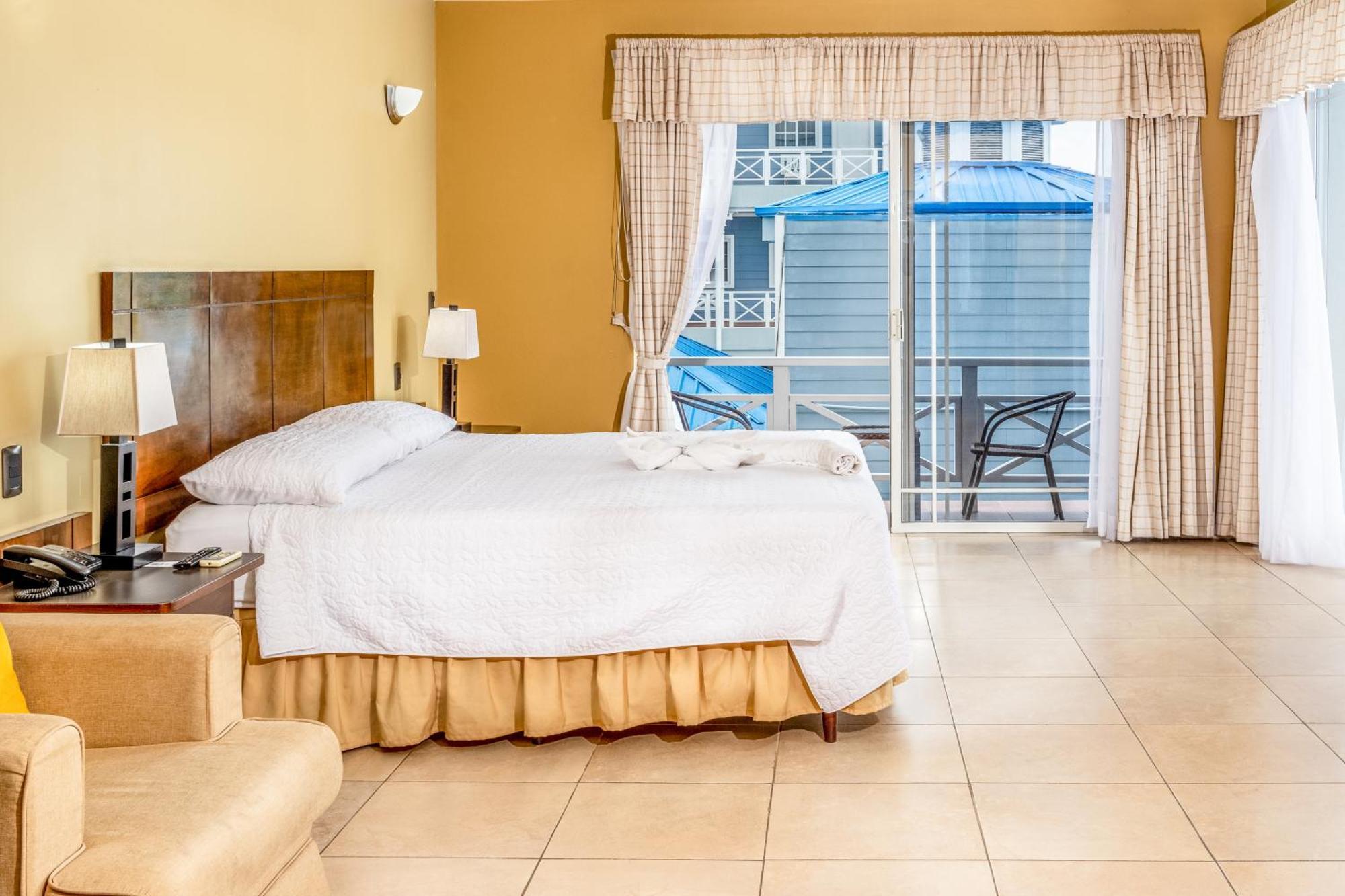 Hotel Casona Del Lago Флорес Экстерьер фото