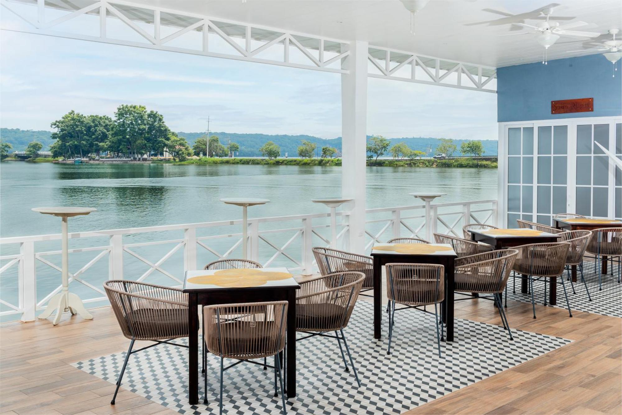 Hotel Casona Del Lago Флорес Экстерьер фото